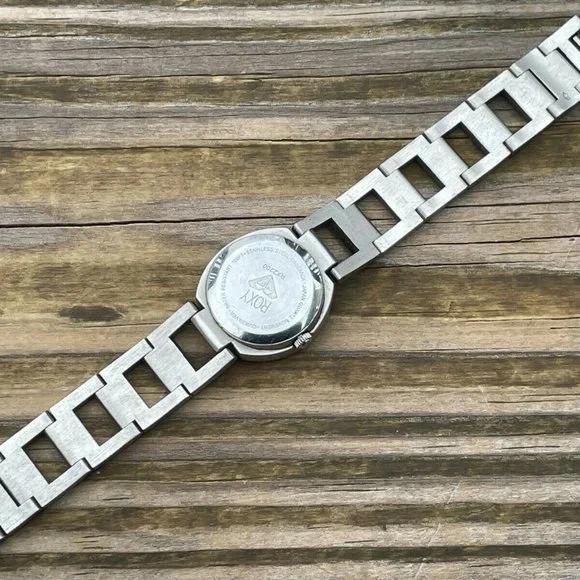 Roxy Quiksilver Ladies Wrist Watch Analog Silver Tone Quartz Metal Band Watch - Picture 8 of 12